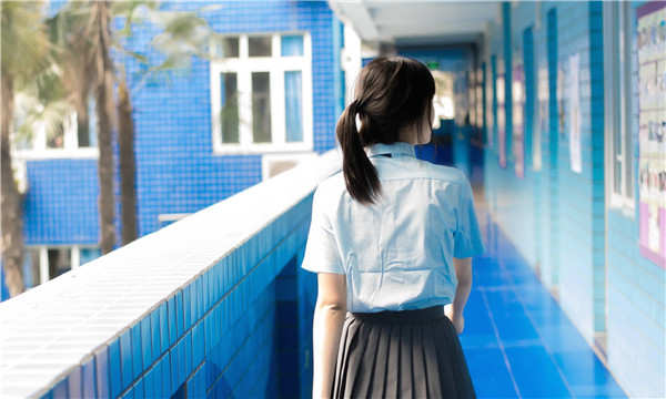 维西如何找到一个可以帮助我生孩子的女人？